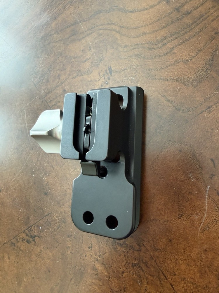 LCF-10B  Foot for Nikon