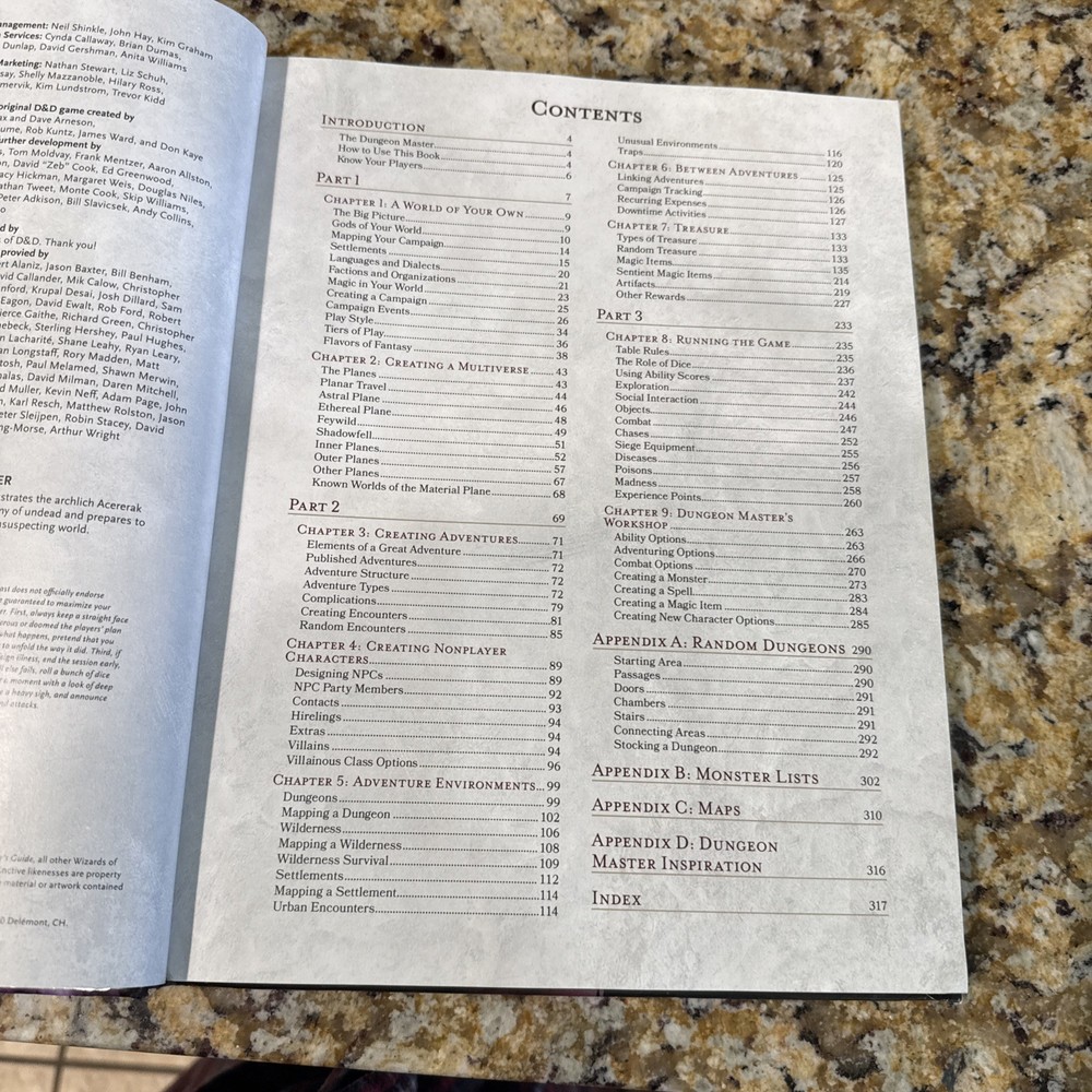 Dungeons & Dragons Dungeon Master Guide Book 2014