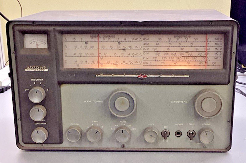 NATIONAL NC-109 SHORTWAVE RECEIVER
