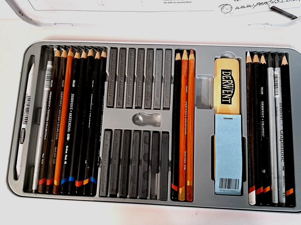 38 Derwent Sketching Collection Mixed Drawing Materials Tin Lightly Used READ