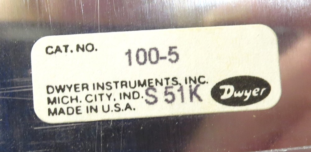 DWYER 100.5 SOLID PLASTIC PORTABLE MANOMETER; RANGE .10-0-1.0