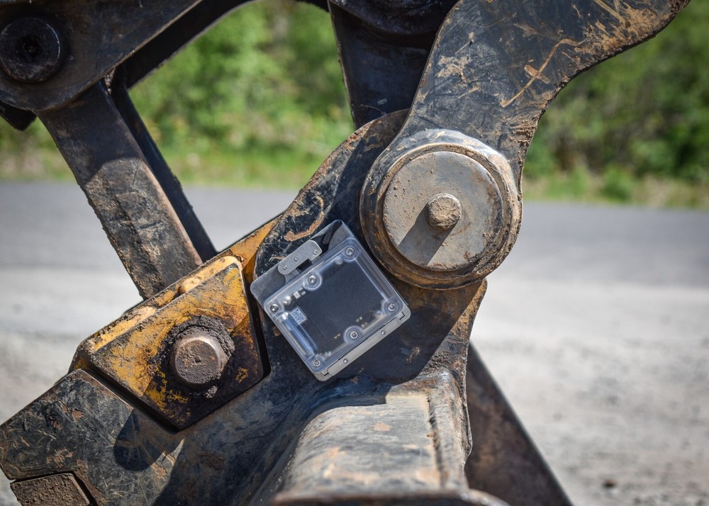 iDig CT741 CONNECT 2D Excavator Grade Control System w/ Big Angle/Laser Sensor