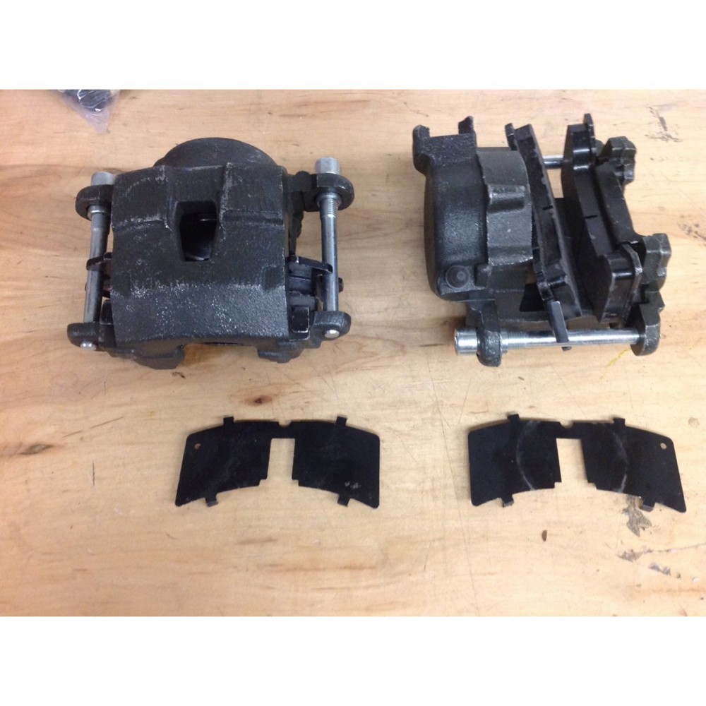 GM Iron Big Bore Single Piston Calipers (1 Set) G Body 78-88