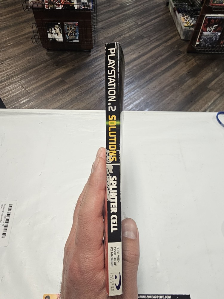 Tom Clancy's Splinter Cell Complete Solution Handbook (P2 Magazine)