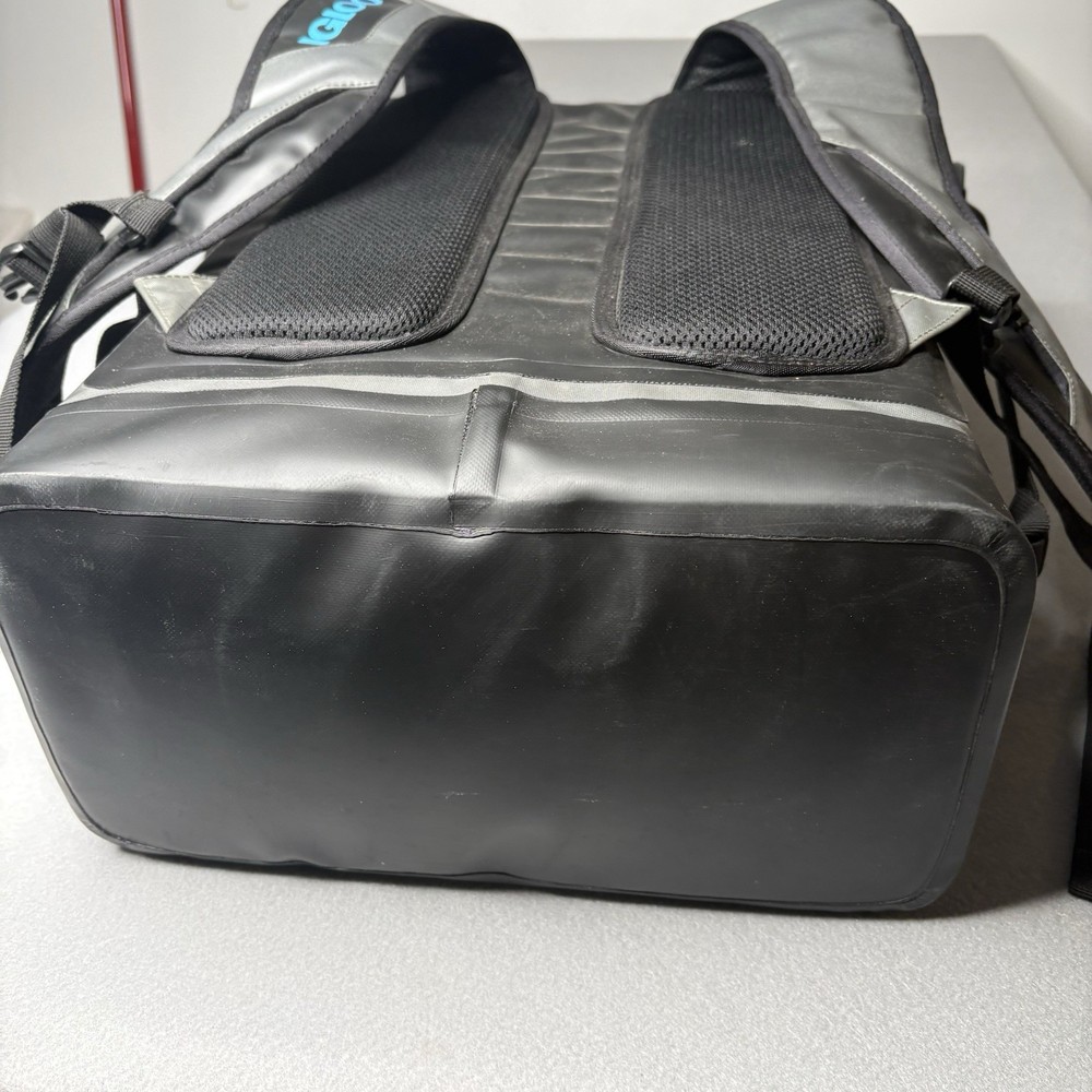 Igloo Gray Black Backpack Cooler Waterproof Portable W/ Shoulder Straps