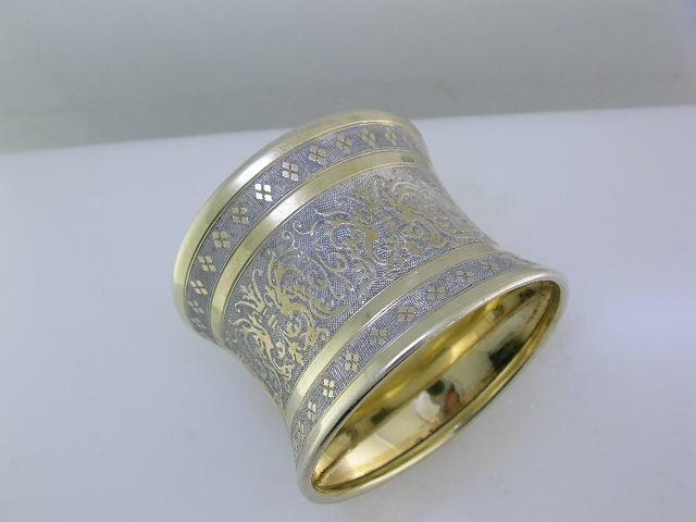 Decorative 800 Silver Napkin Ring w/ gold gilt finish & scroll patterns