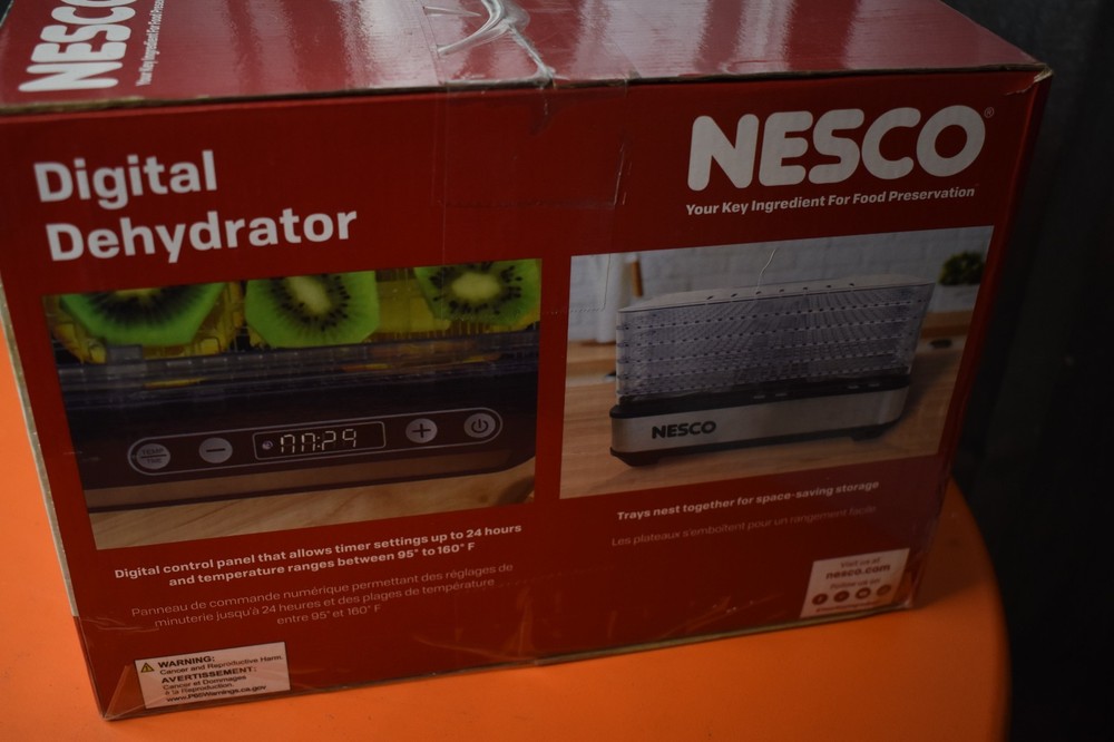 NESCO FD-5TC 5 Clear Tray Rectangular Dehydrator with Digital Timer - NEW