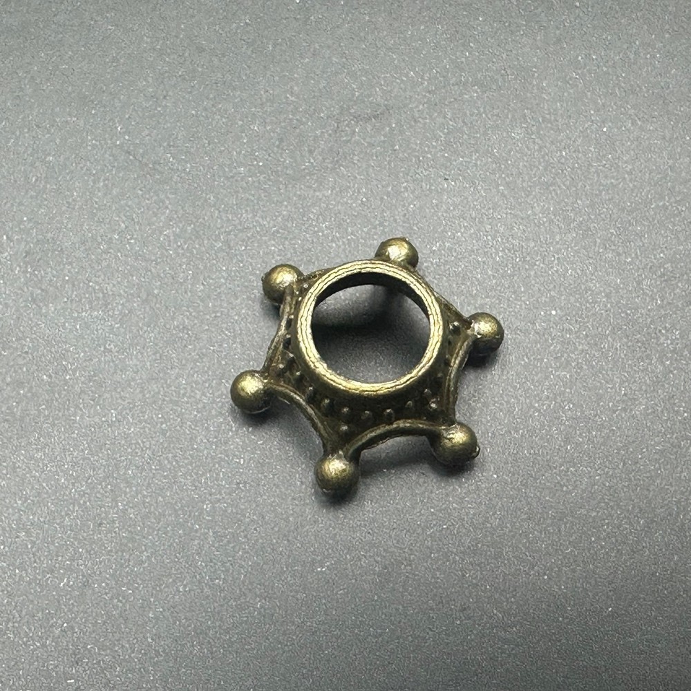 Metal crystal small ball base