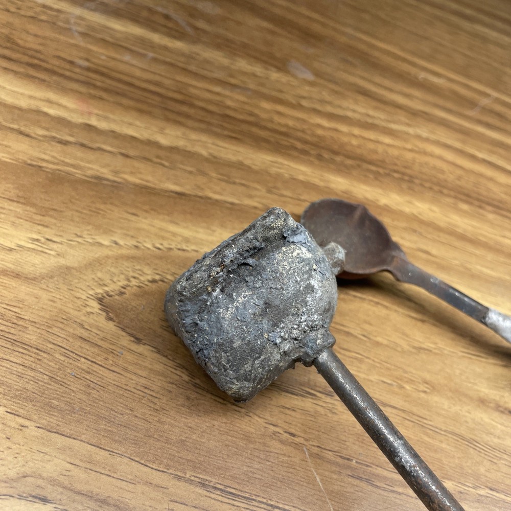 2 Lead ladle dippers