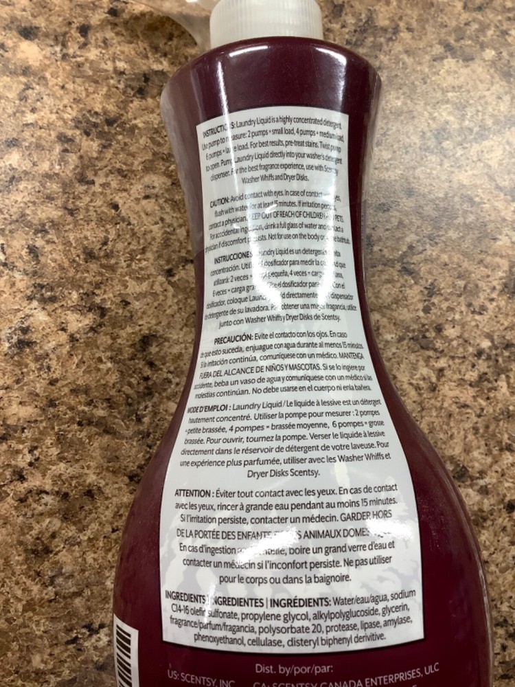Scentsy Layers Concentrated Laundry Detergent Black Raspberry Vanilla 50 Loads