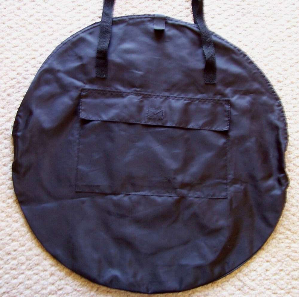 Franklin 23" Diameter Bag Half Zip Strap Handles