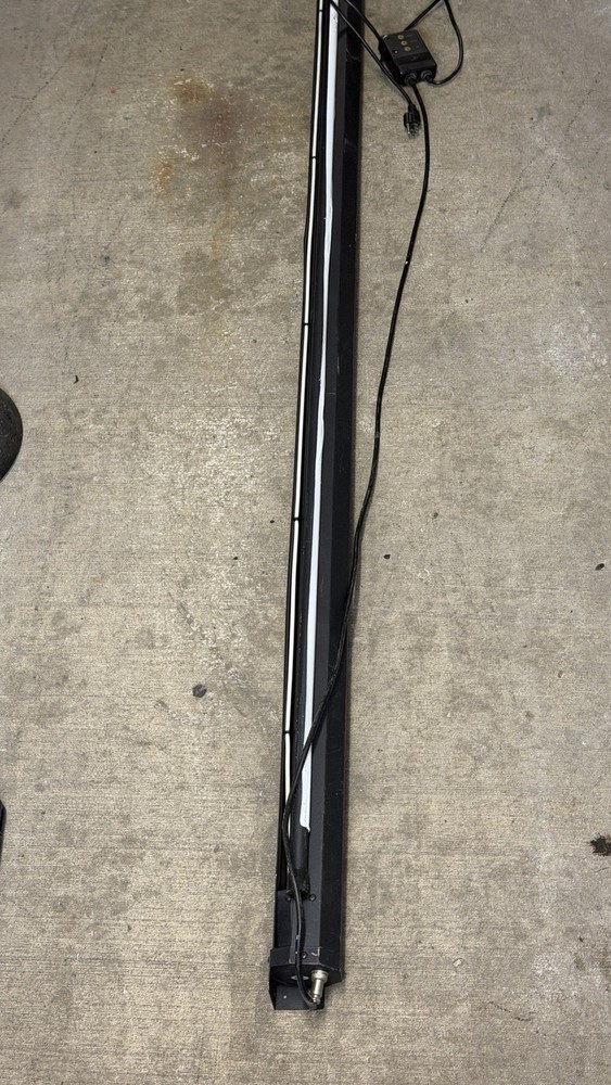 Motorized Projector Screen 92” (16:9) – Fully Working – 110V