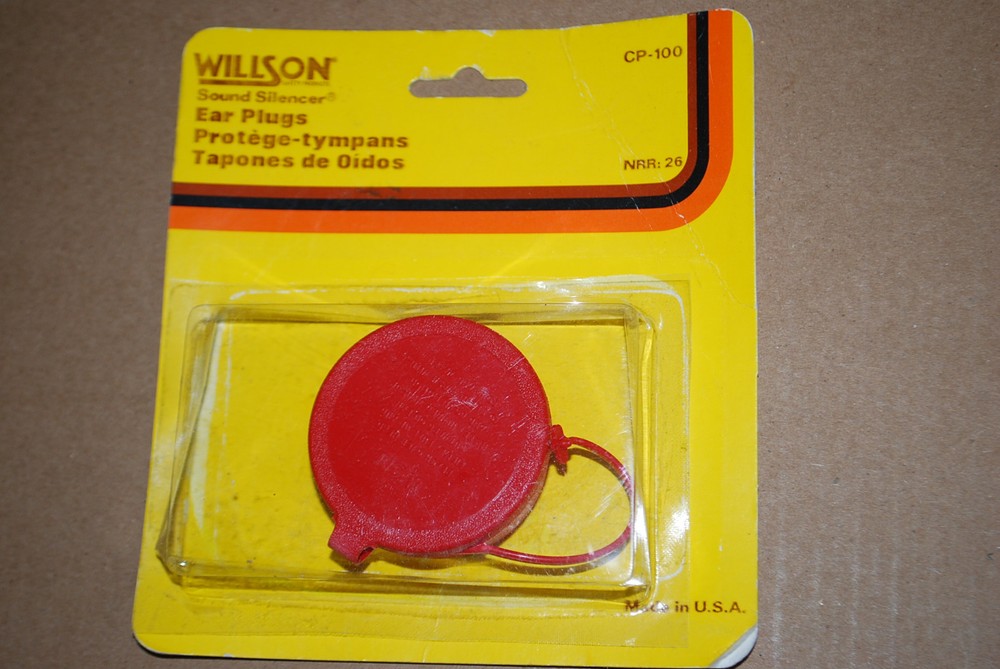 Willson Sound Silencer Ear Plugs 26 Decibels Red Case Assorted Quantities S6375