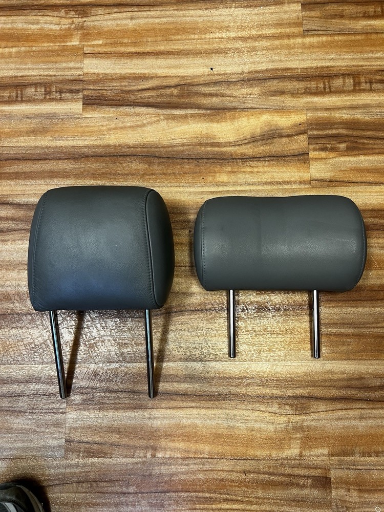 2005-2012 toyota Avalon OEM Headrests