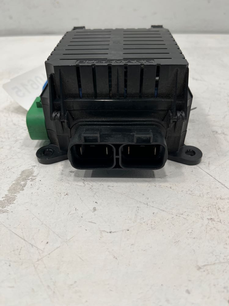 2004 Freightliner Century Class Fuse Panel (628-10615)