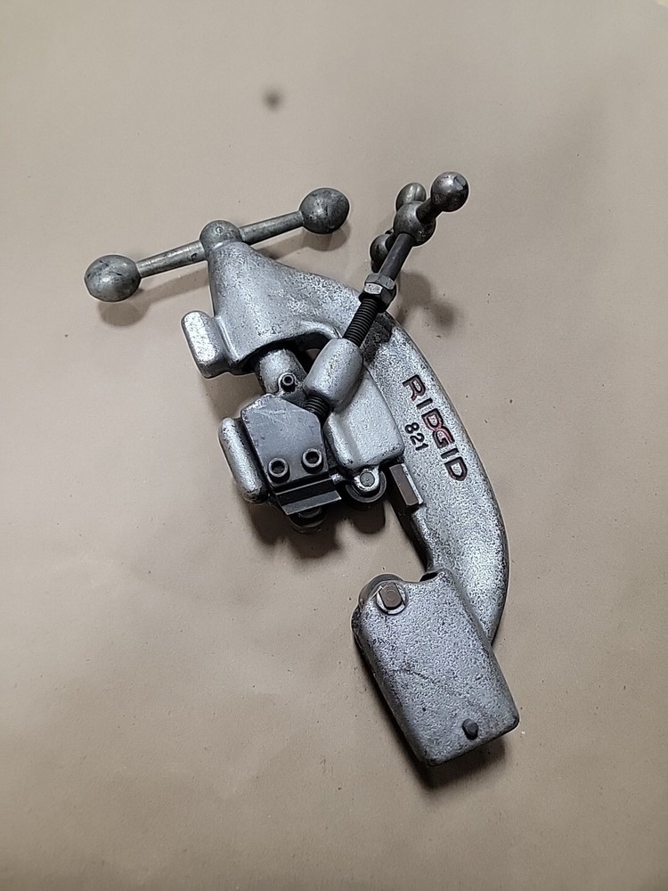 Ridgid 821 Heavy Duty Blade Type Pipe Cutter 535 Pipe Threader Used