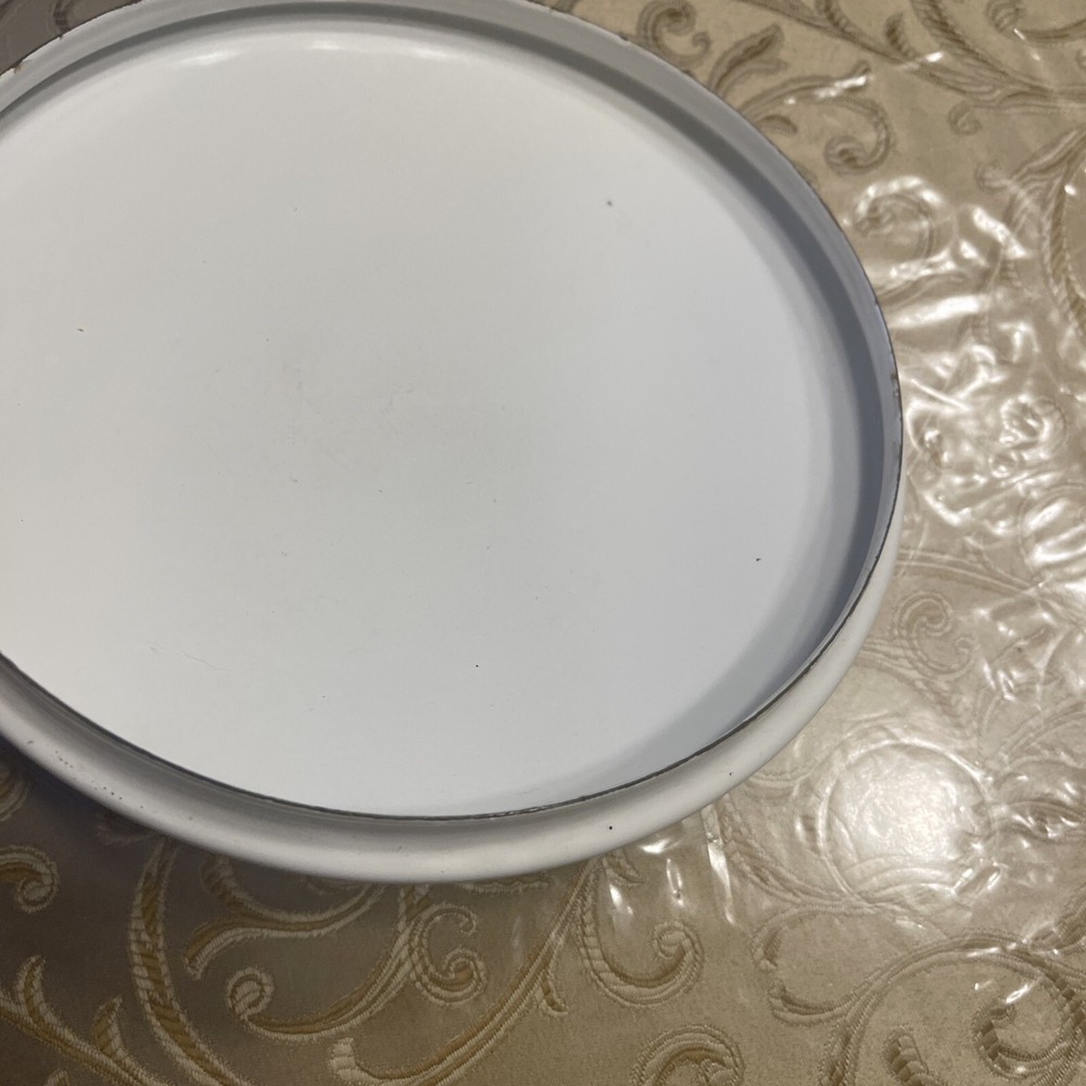 While Enameled Pot Lid 8.5”