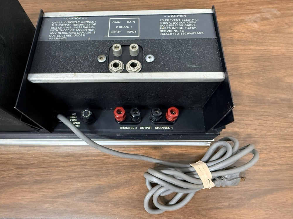 Crown D-150 Power Amplifier – Works Great - TESTED