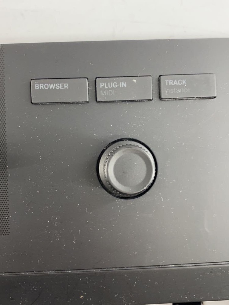 NATIVE INSTRUMENTS Synthesizer A49 Used