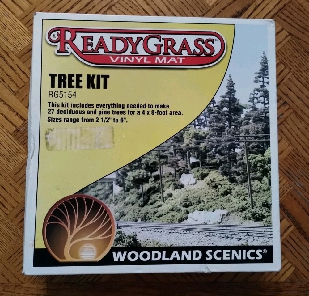 Ready Grass Vinyl Mat Tree Kit / RG5154