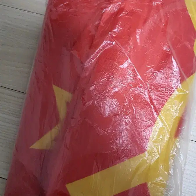 Soviet USSR Flag 15000 Won Final Price Official