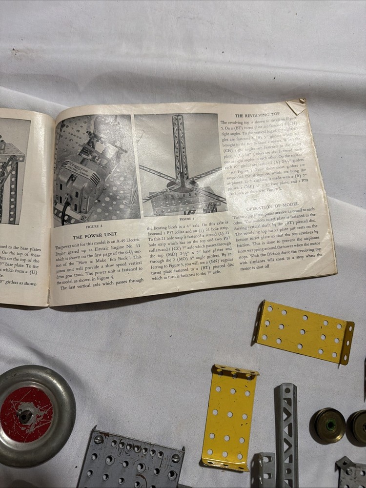 AC Gilbert Erector Set With Working A-47 Electric Motor