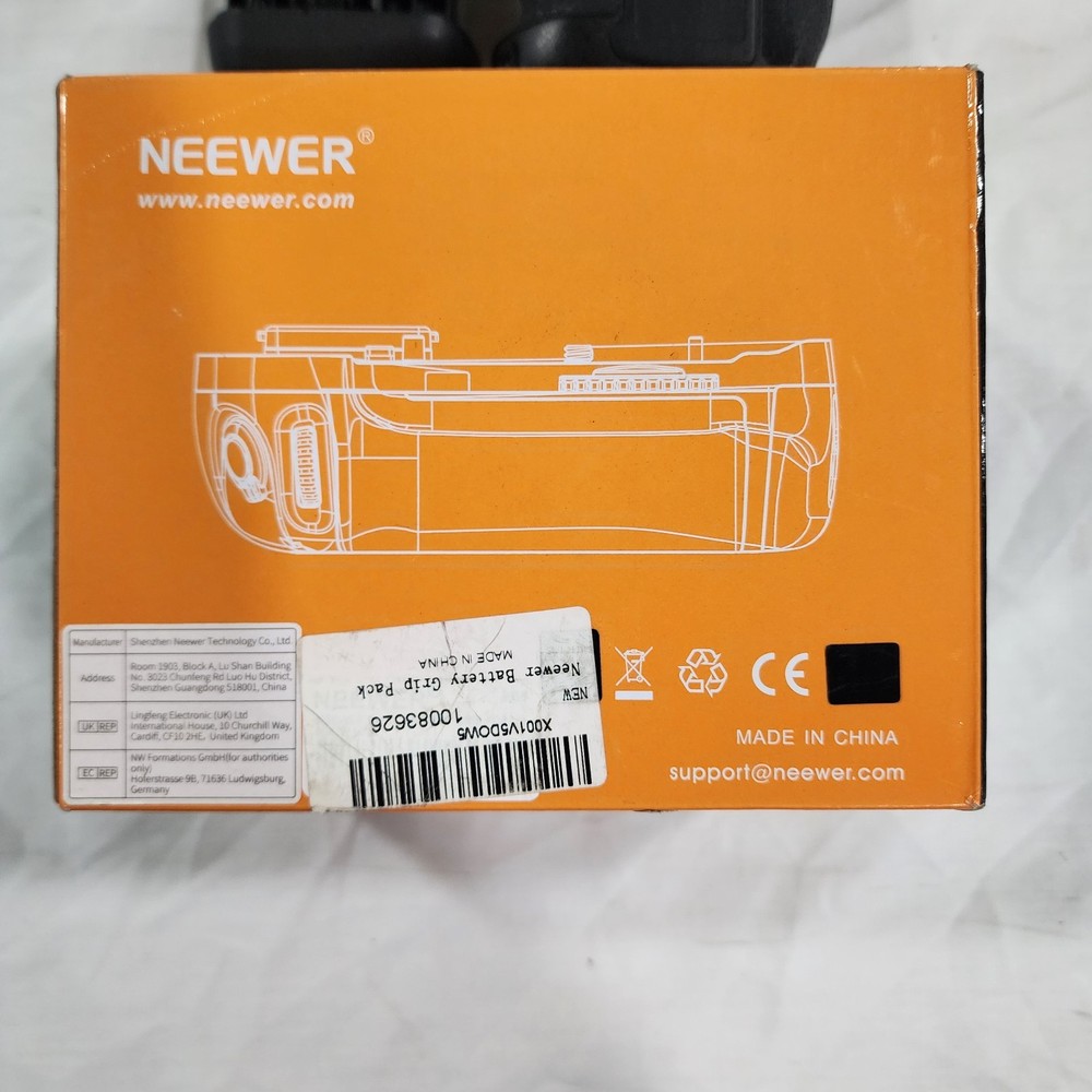Neewer MB-D16 Battery Grip Pack for Nikon D750 DSLR Camera