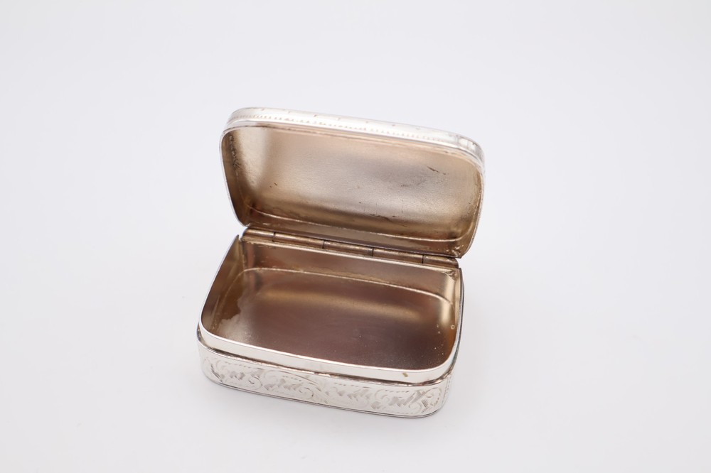 Contemporary Solid Silver Snuff Box Hallmarked Sheffield 2002