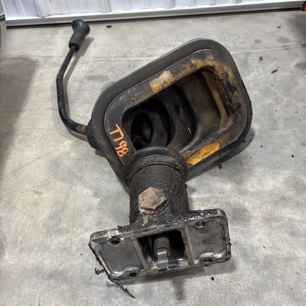 Transmission Shift Boot Linkage For 1998-2002 International 4700