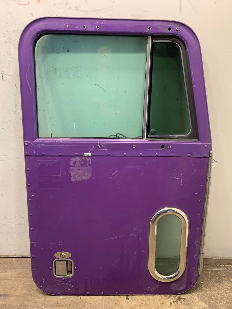 2000 Peterbilt 379 Door (606-13174)
