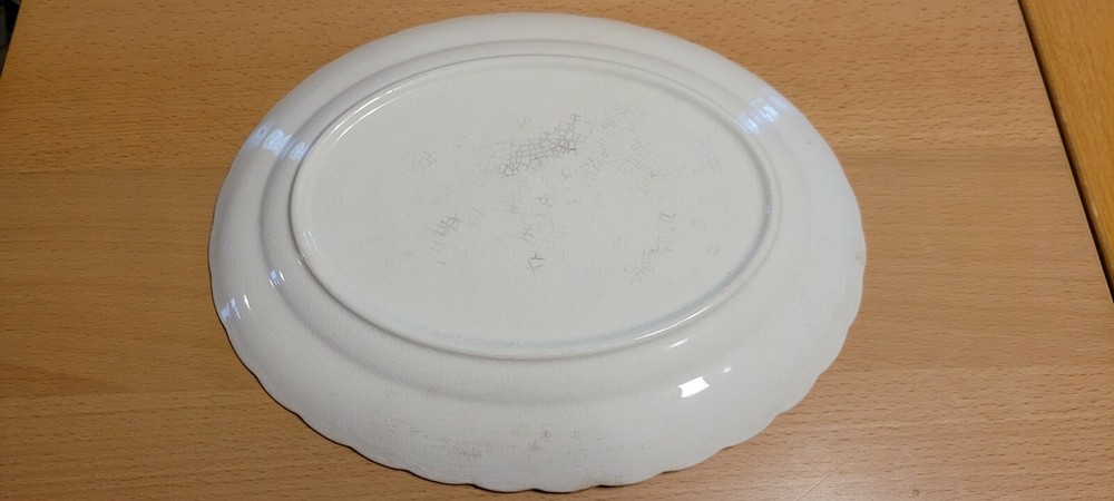 Sebring Petunia 11" Platter Scalloped
