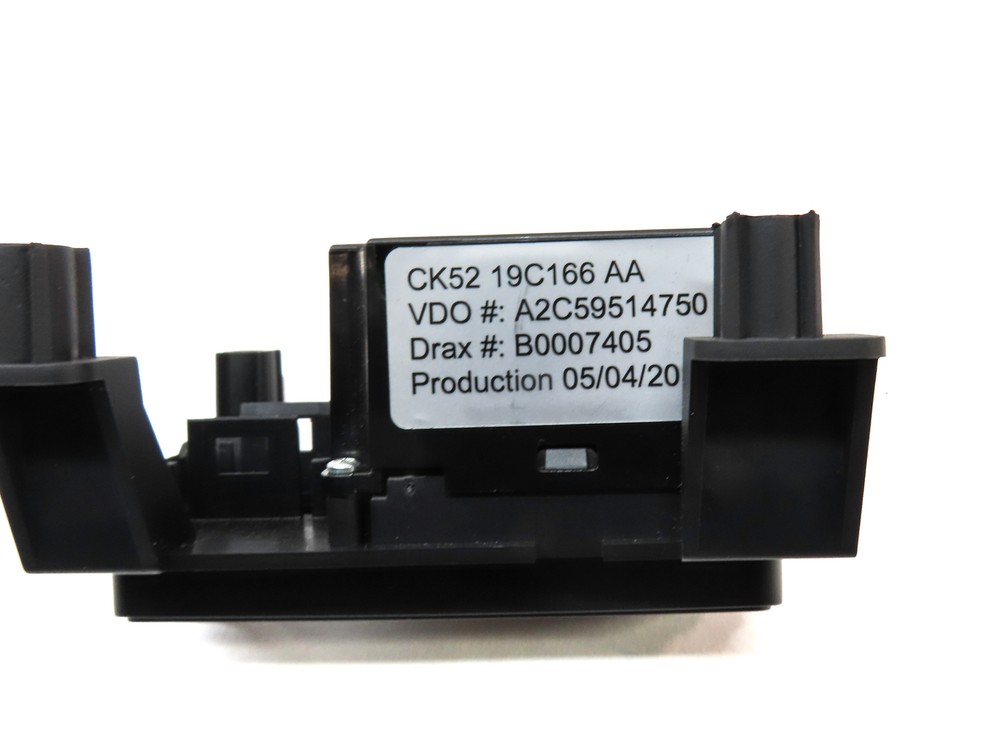 2016 LAND RANGE ROVER (L405) RCA AUDIO VIDEO MEDIA INPUT JACK PANEL OUTLET