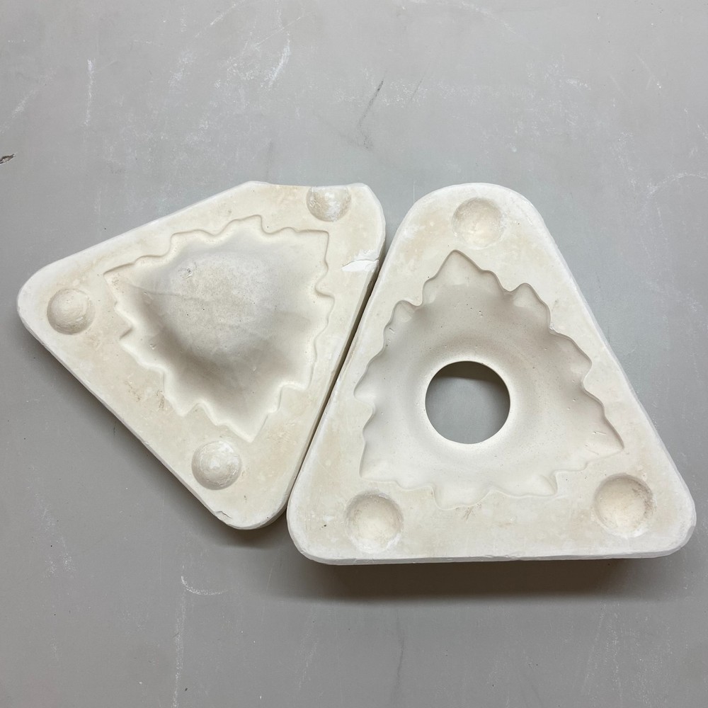 Ceramic Slip Casting Mold Chip + Dip Holland #1184