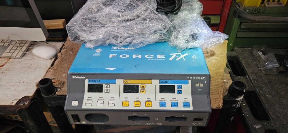 ValleyLab Force FX-8C, complete with Monopolar & Bipolar Footswitch