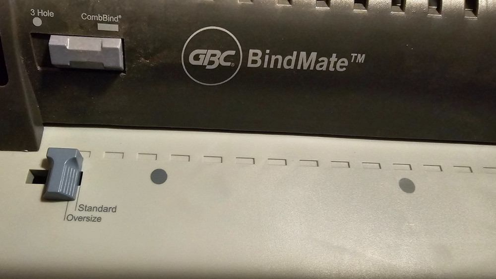GBC BindMate Personal CombBind Machine #7706170 Hole Punch Binding Covers Spines