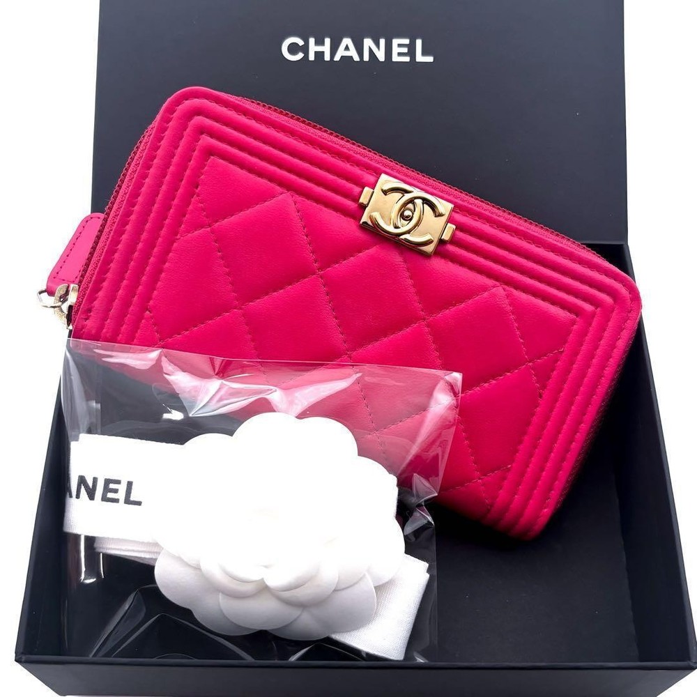 Chanel Boy Chanel Round Zip Medium Wallet