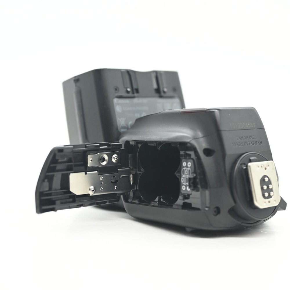 Canon Speedlite 430EX III-RT Flash #582