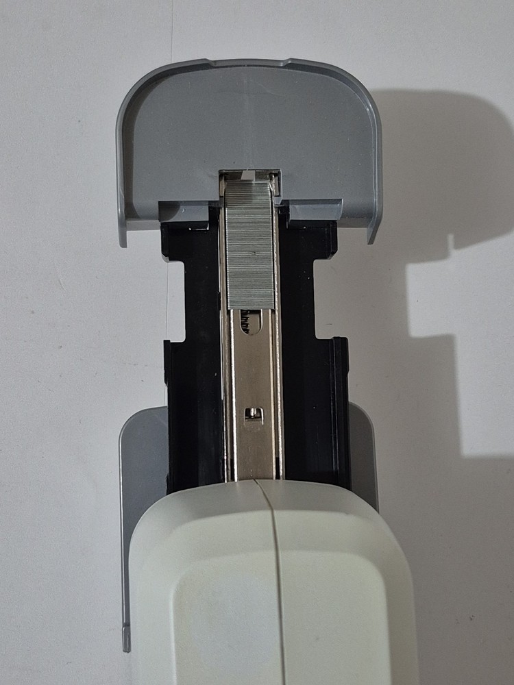 Bostitch Impulse 25 Electric Staple Stapler White 02011 Tested And Working