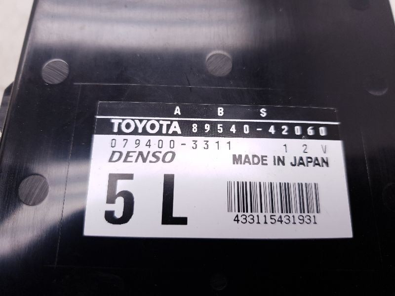 98-00 TOYOTA RAV 4 ABS COMPUTER CONTROL MODULE ECM ASSEMBLY