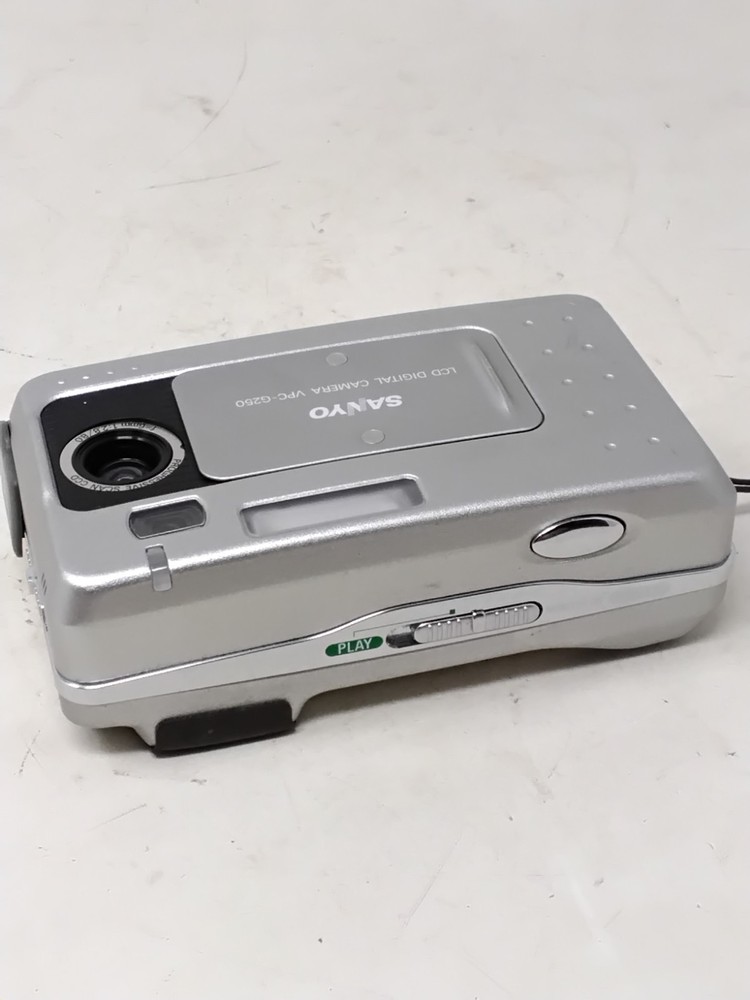 Sanyo LCD Digital Camera (VPC-G250) - Silver - Spares & Repairs