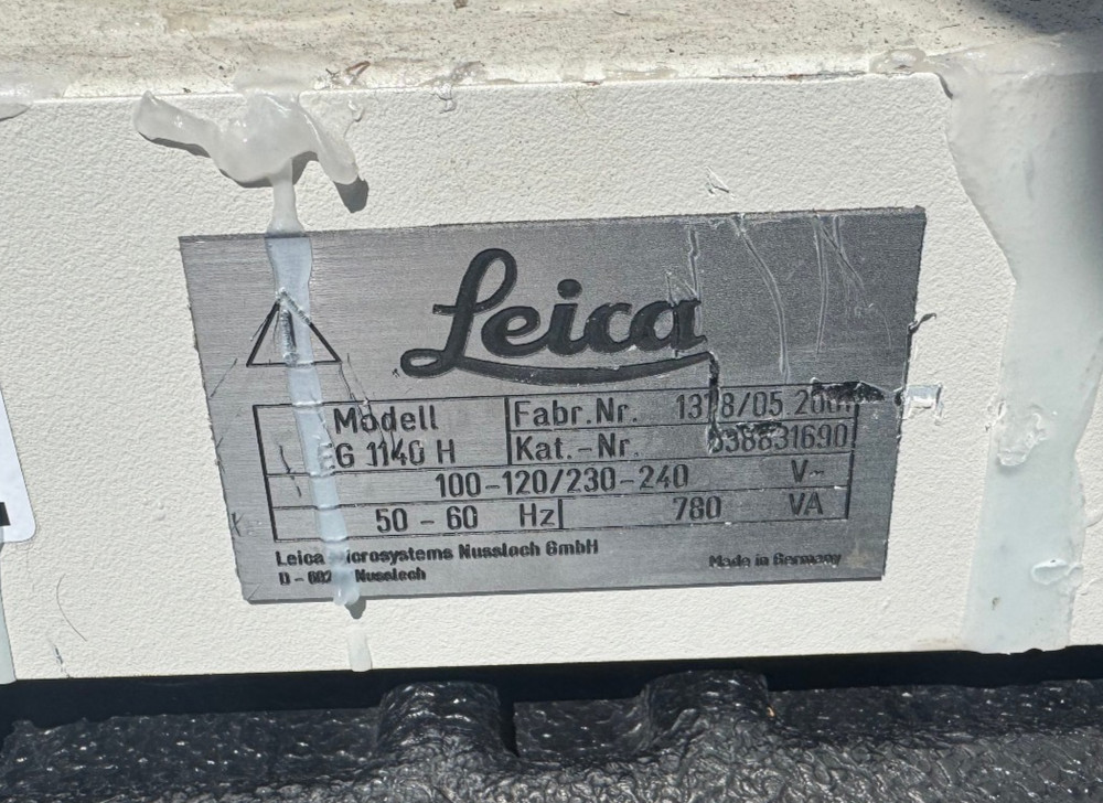 Leica EG1140 H Paraffin Embedding Center Powers On