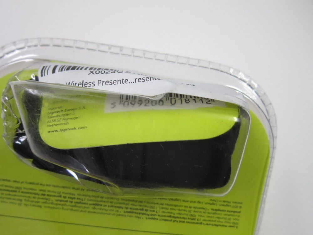 Logitech R400 Laser Presentation Remote