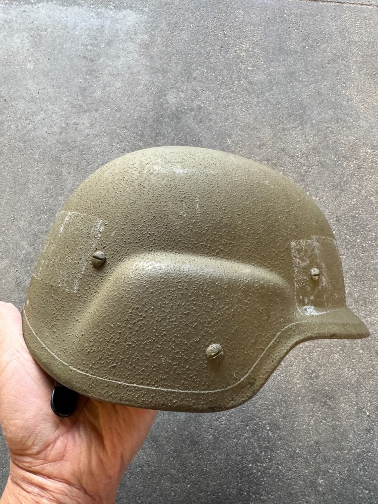 ORIGINAL US ARMY ISSUE PASGT COMBAT HEL MET - LARGE
