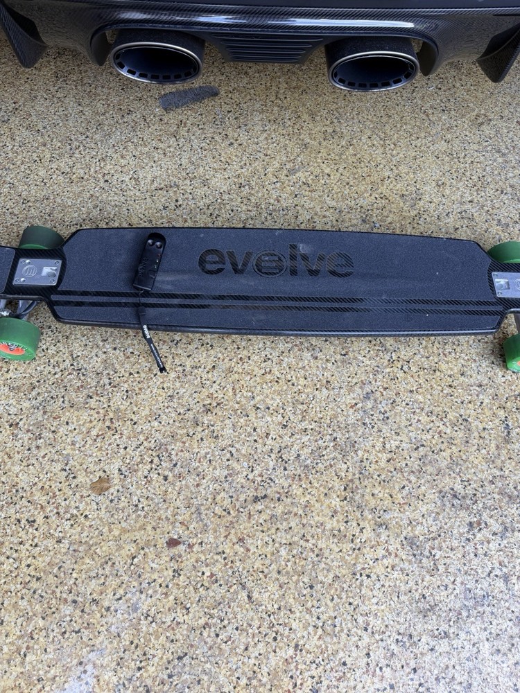 Evolve electric skateboard longboard