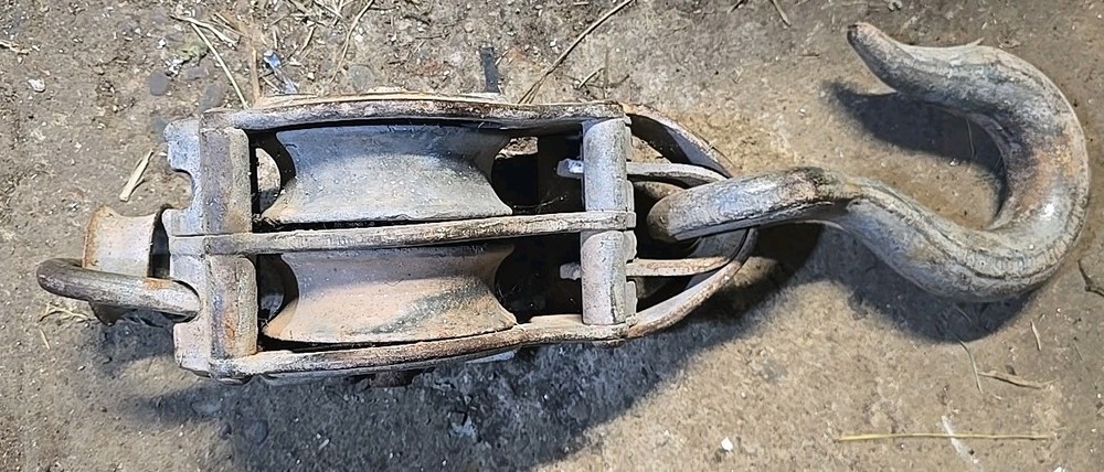 Antique 8 Ton Pulley