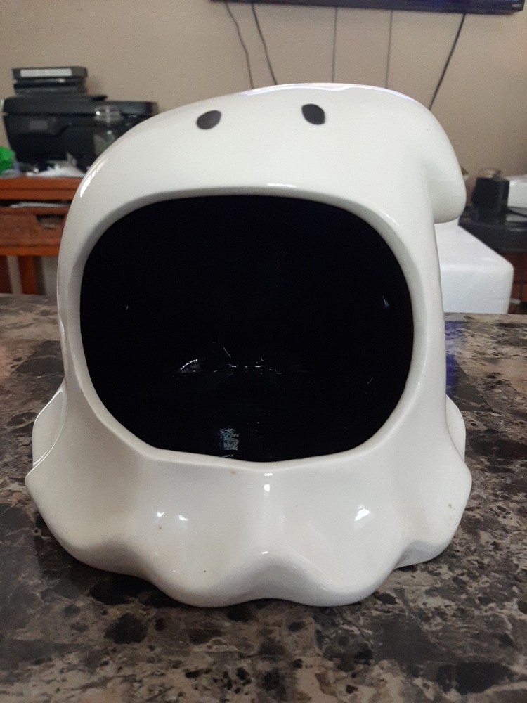 BIG MOUTH CERAMIC GHOST BY CONNECTIONS