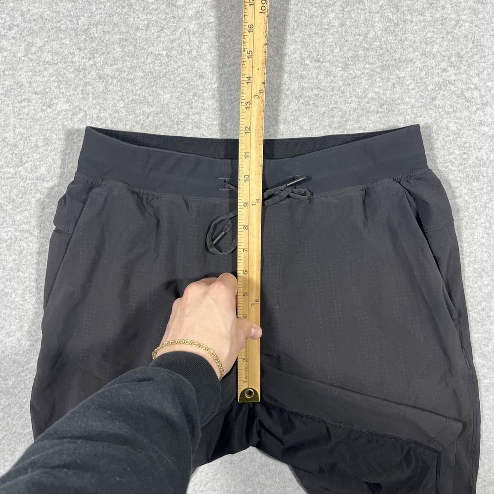 Lululemon T.H.E. Shorts Men Sz M Black Grey 9" Solid Performance Lined