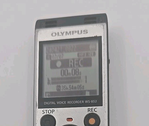 Olympus WS-852 Digital Voice Recorder Portable