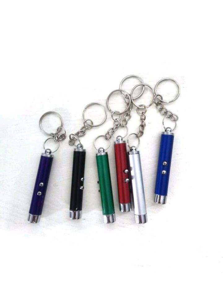 4 Laser Pointer Pens with Flashlight