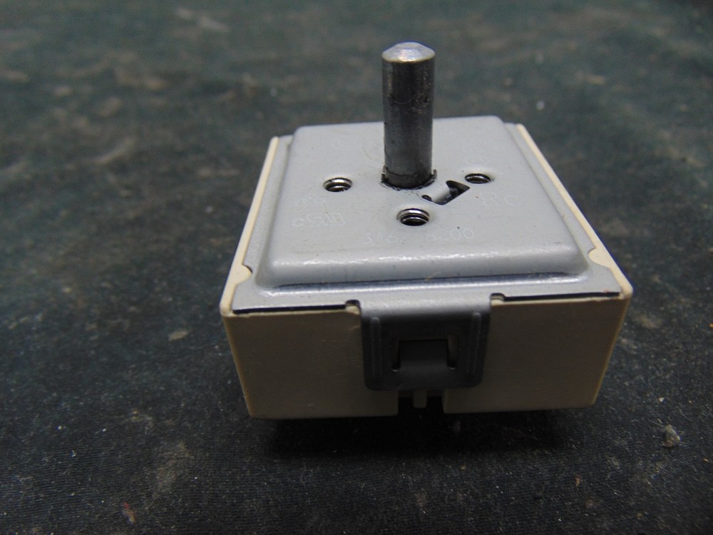 Kenmore Electric Range 7909641940C Cooktop Surface Element Control Switch
